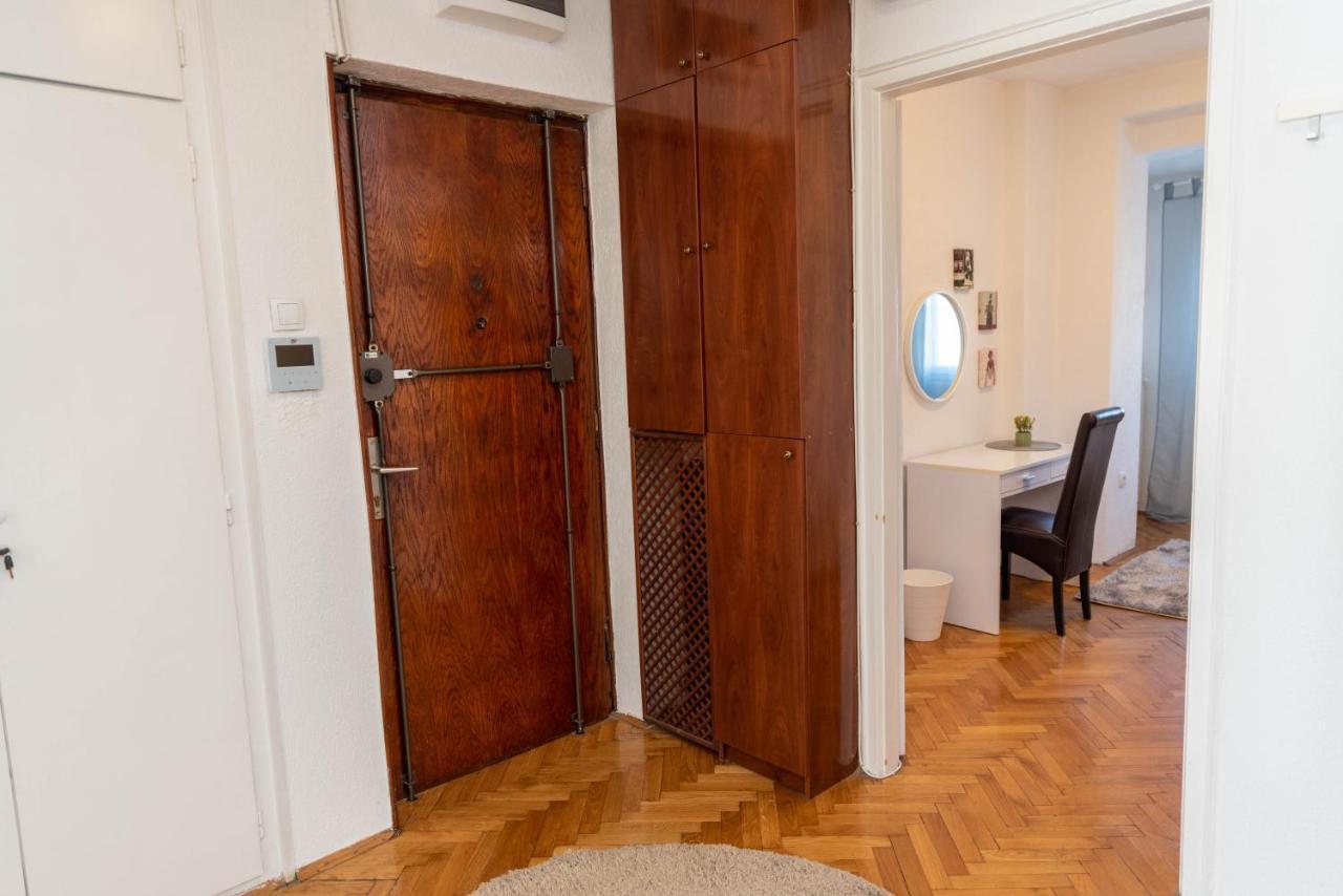 Apartamento Sweet House Parlament Belgrado Exterior foto