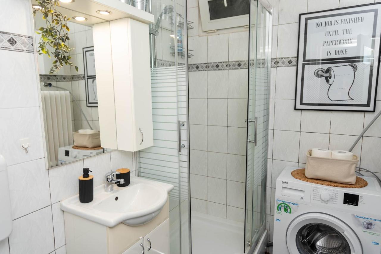 Apartamento Sweet House Parlament Belgrado Exterior foto