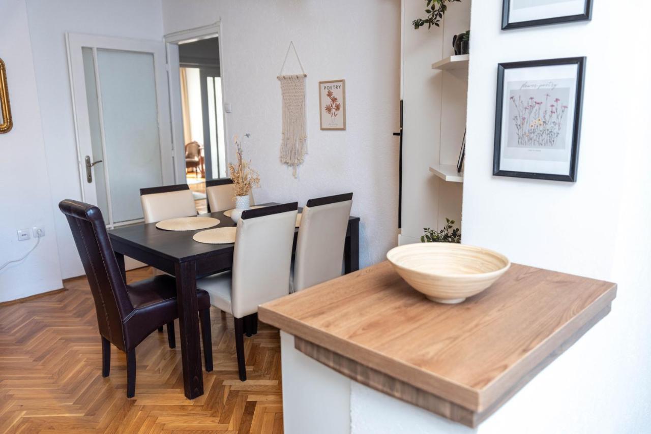 Apartamento Sweet House Parlament Belgrado Exterior foto