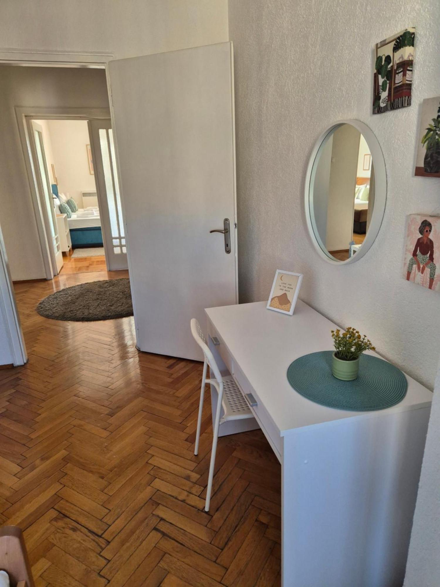 Apartamento Sweet House Parlament Belgrado Exterior foto
